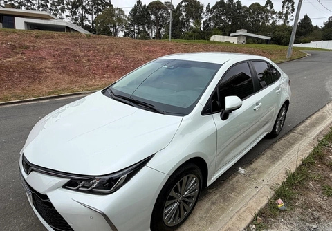 Toyota Corolla 2025 Branco — foto 1 de 3