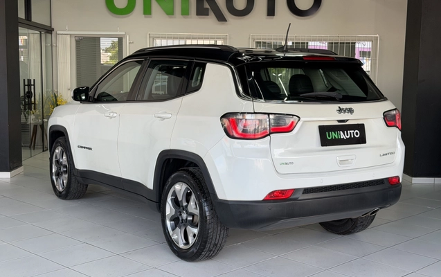 imagem-https://www.socarrao.com.br/sc-vehicle-images-prod/3741794/1788988111217-003_73b614cfa9197178b9651ab7c815fa33.jpeg