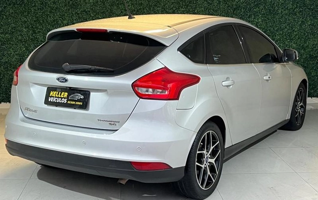 imagem-https://www.socarrao.com.br/sc-vehicle-images-prod/3741979/1789148919173-8394861_5_B_c1c8b8755a.jpeg