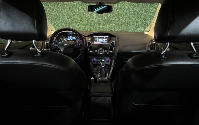 imagem-https://www.socarrao.com.br/sc-vehicle-images-prod/3741979/1789148919192-8394861_17_B_27f726e8c3.jpeg