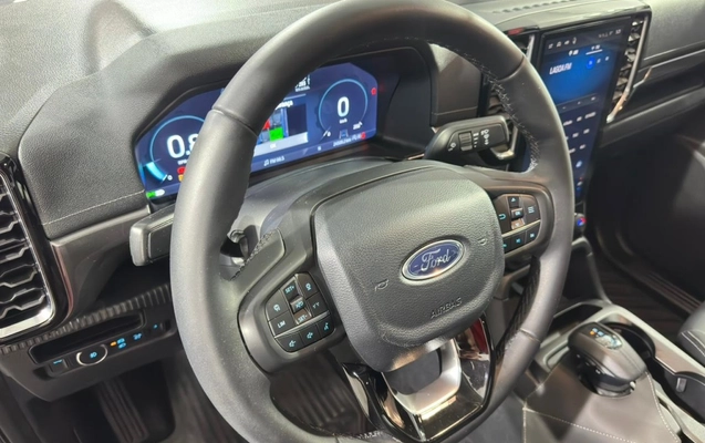 imagem-https://www.socarrao.com.br/sc-vehicle-images-prod/3741998/1788988775529-8_095212.jpg