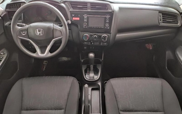 imagem-https://www.socarrao.com.br/sc-vehicle-images-prod/3742297/1789667664998-8462267_14_B_20cdb27cfb.jpeg