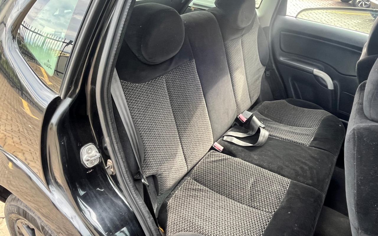 imagem-https://www.socarrao.com.br/sc-vehicle-images-prod/3742433/1788990248688-V2hhdHNBcHAgSW1hZ2UgMjAyNi0wOS0wOSBhdCAxOC4yNi4yMyAoMykuanBlZw.jpeg