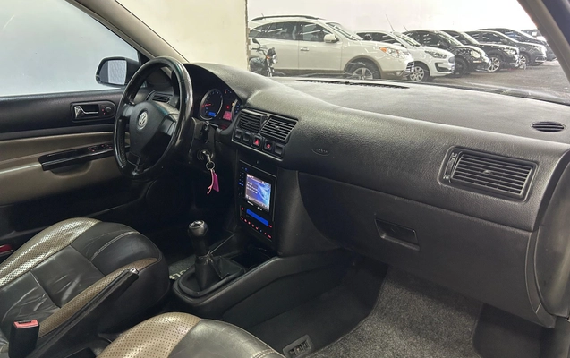 imagem-https://www.socarrao.com.br/sc-vehicle-images-prod/3742486/1788990315159-ae225bc8cd67476a9d840acda81d5b81_1788990259268.jpg