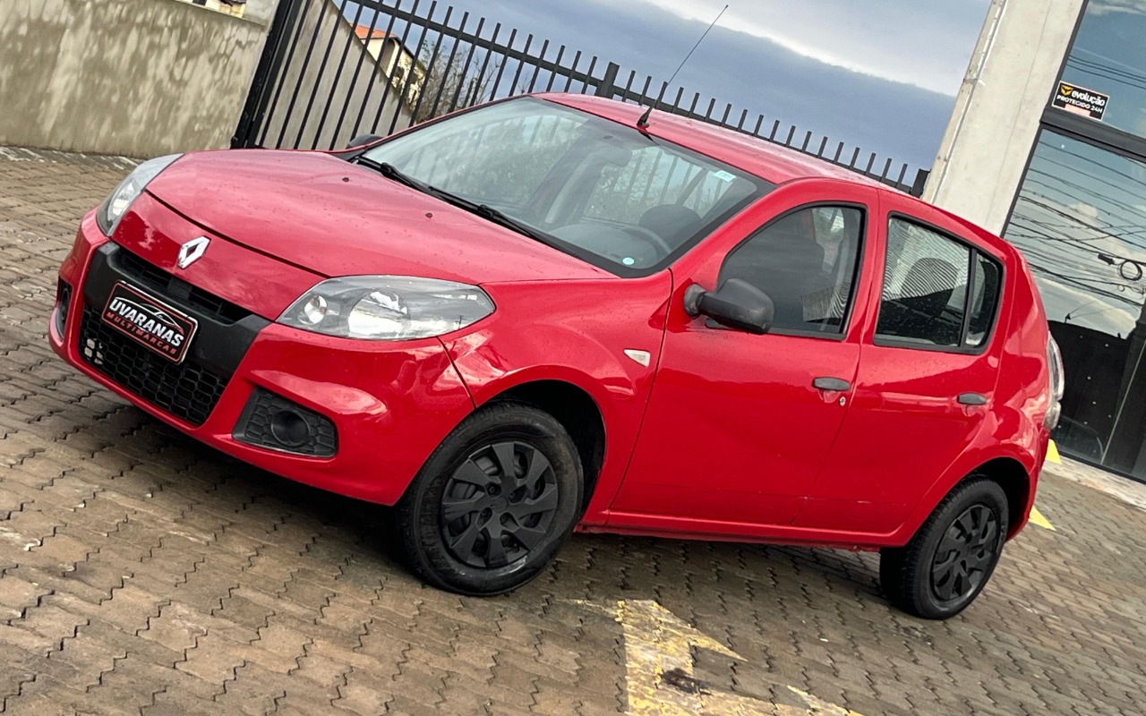 Renault Sandero 2013 Vermelho — foto 1 de 3