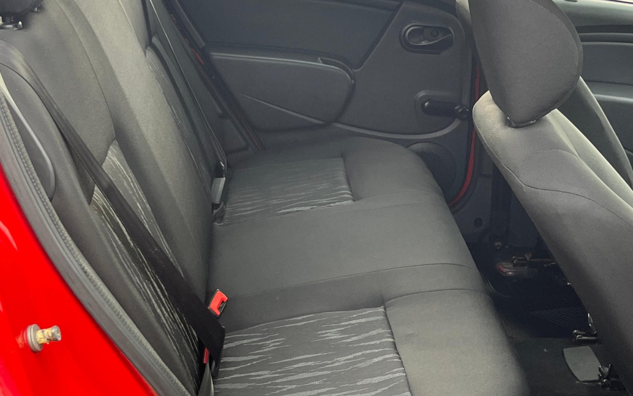 imagem-https://www.socarrao.com.br/sc-vehicle-images-prod/3742636/1788990797415-V2hhdHNBcHAgSW1hZ2UgMjAyNi0wOS0wOSBhdCAxOC4yNi4yNCAoNSkuanBlZw.jpeg
