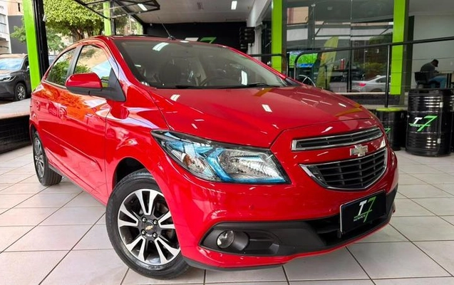 imagem-https://www.socarrao.com.br/sc-vehicle-images-prod/3742683/1788991245126-8403346_0_B_be1264f052.jpeg