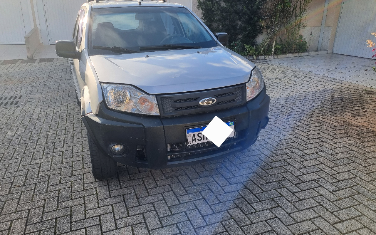 Ford EcoSport 2010 Prata — foto 1 de 3