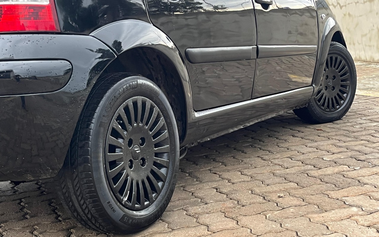 imagem-https://www.socarrao.com.br/sc-vehicle-images-prod/3742841/1788992158433-V2hhdHNBcHAgSW1hZ2UgMjAyNi0wOS0wNCBhdCAxOS40My40NiAoMSkuanBlZw.jpeg