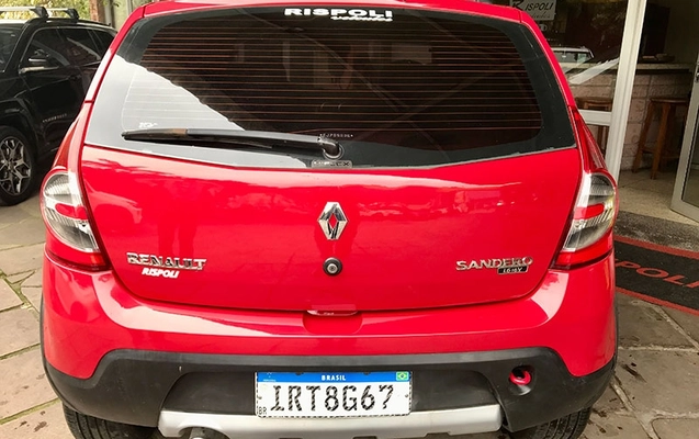 imagem-https://www.socarrao.com.br/sc-vehicle-images-prod/3744284/1789074327533-rXJe4sXY4knoApE8eM0OVrqIXXXGyq2z.jpg