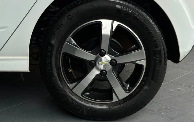 imagem-https://www.socarrao.com.br/sc-vehicle-images-prod/3746202/1789305488657-8462442_15_B_6431ae4347.jpeg