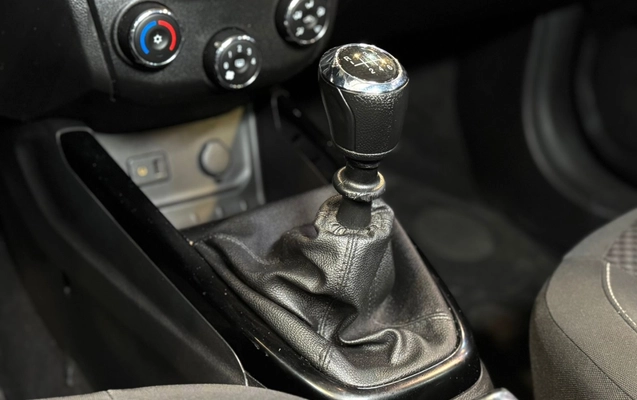 imagem-https://www.socarrao.com.br/sc-vehicle-images-prod/3748133/1789013051833-1_073049.jpg