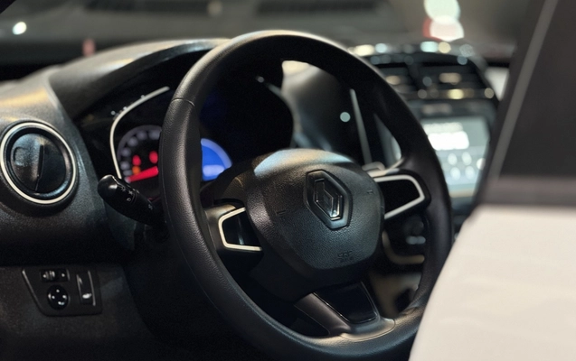 imagem-https://www.socarrao.com.br/sc-vehicle-images-prod/3748144/1789013424532-1_042738.jpg