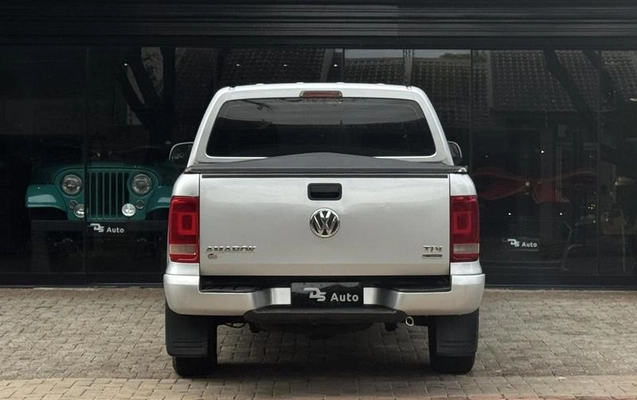 imagem-https://www.socarrao.com.br/sc-vehicle-images-prod/3749214/1789040908584-8459969_3_B_26a3f425f2.jpeg