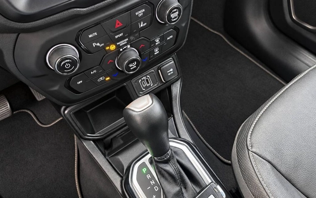 imagem-https://www.socarrao.com.br/sc-vehicle-images-prod/3749215/1789049205427-gb-18803a8.jpg
