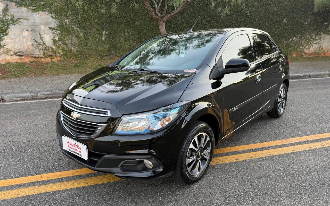 Chevrolet Onix 2015 Preto — foto 1 de 3