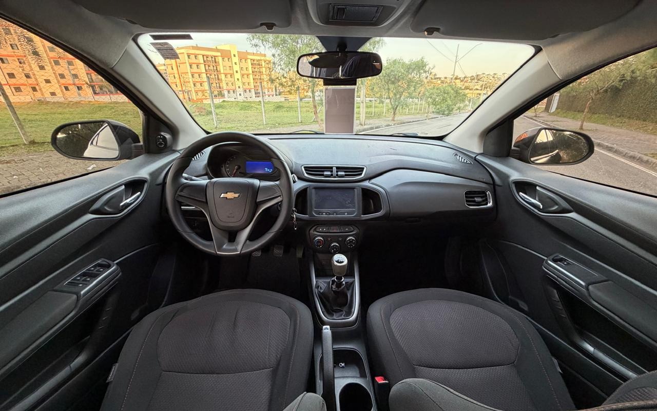 imagem-https://www.socarrao.com.br/sc-vehicle-images-prod/3749241/1789042889559-V2hhdHNBcHAgSW1hZ2UgMjAyNi0wNy0yNyBhdCAxNy4zOC40NSAoMSkuanBlZw.jpeg
