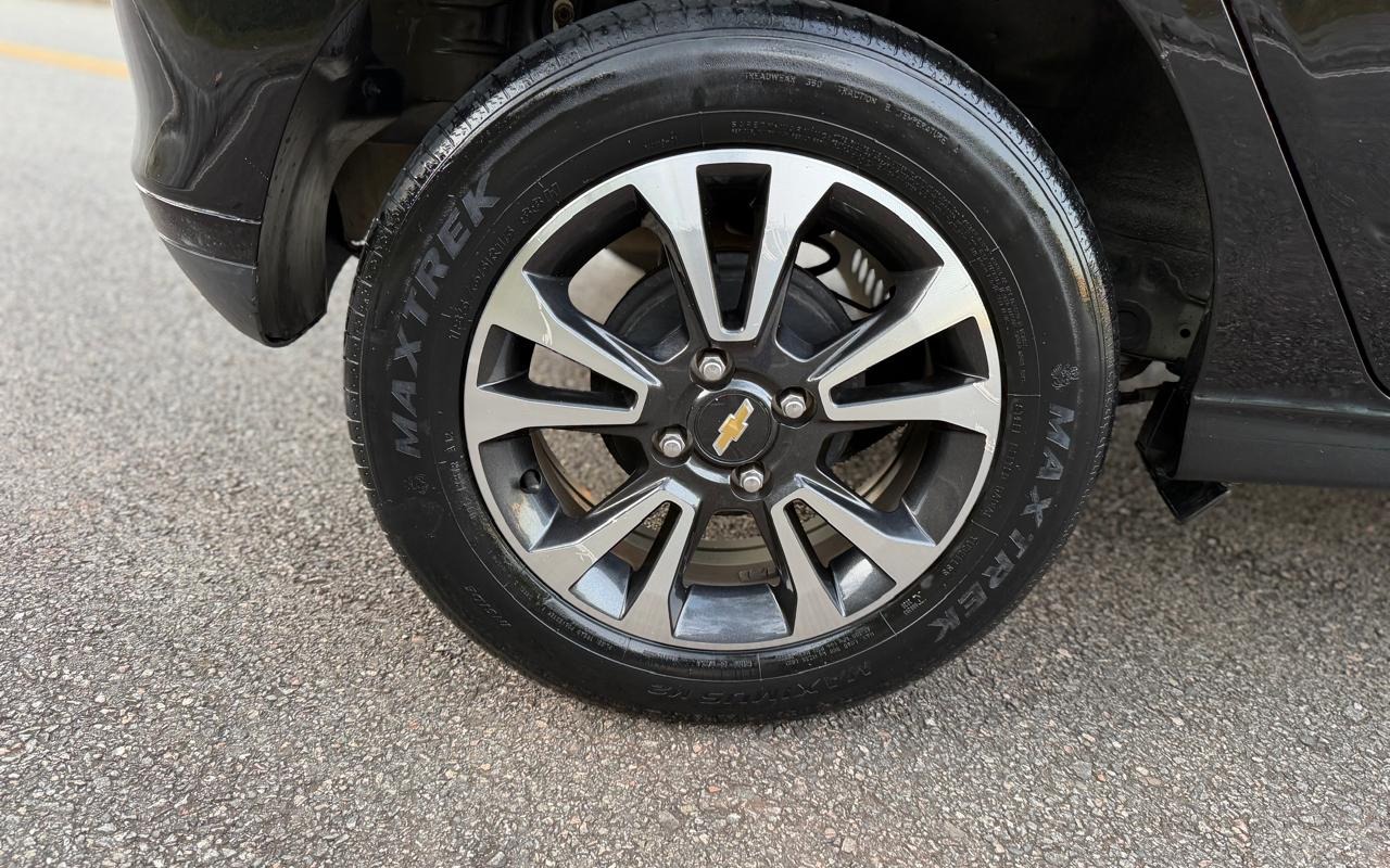 imagem-https://www.socarrao.com.br/sc-vehicle-images-prod/3749241/1789042890374-V2hhdHNBcHAgSW1hZ2UgMjAyNi0wNy0yNyBhdCAxNy4zOC40NCAoMikuanBlZw.jpeg