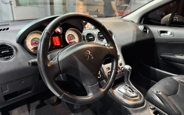 imagem-https://www.socarrao.com.br/sc-vehicle-images-prod/3749364/1789042882630-10_090011.jpg