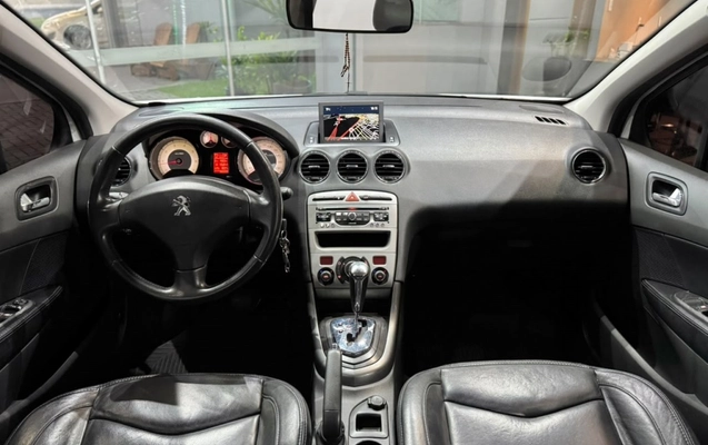 imagem-https://www.socarrao.com.br/sc-vehicle-images-prod/3749364/1789042882632-6_090011.jpg