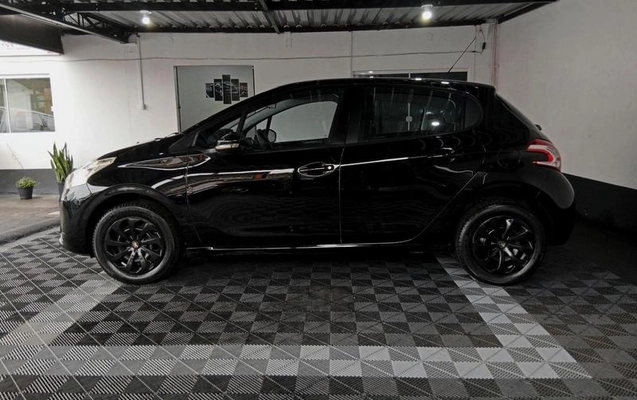 imagem-https://www.socarrao.com.br/sc-vehicle-images-prod/3749734/1789387214345-8462726_1_B_3b510a60d6.jpeg