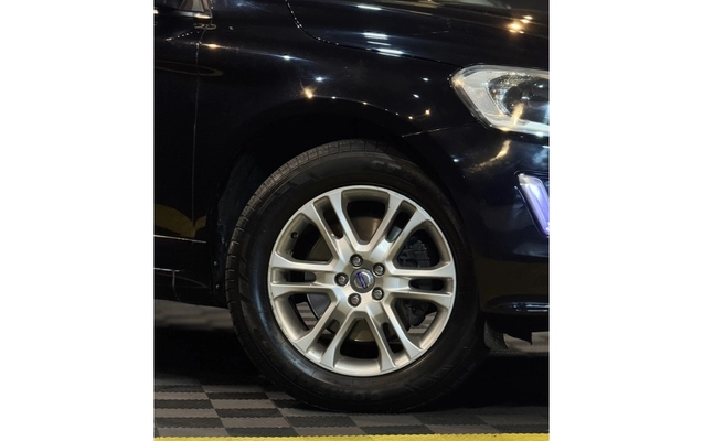 imagem-https://www.socarrao.com.br/sc-vehicle-images-prod/3749770/1789043797109-1_044219.jpg