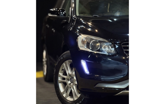 imagem-https://www.socarrao.com.br/sc-vehicle-images-prod/3749770/1789043797111-1_044221.jpg