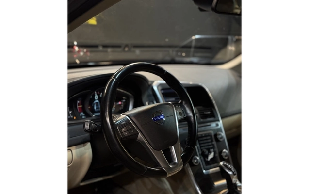 imagem-https://www.socarrao.com.br/sc-vehicle-images-prod/3749770/1789043797126-1_044231.jpg