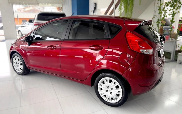 imagem-https://www.socarrao.com.br/sc-vehicle-images-prod/3749786/1790945256546-NC5qcGVn.jpeg