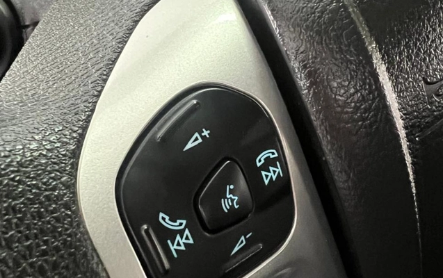 imagem-https://www.socarrao.com.br/sc-vehicle-images-prod/3749786/1790945257226-MTMuanBlZw.jpeg