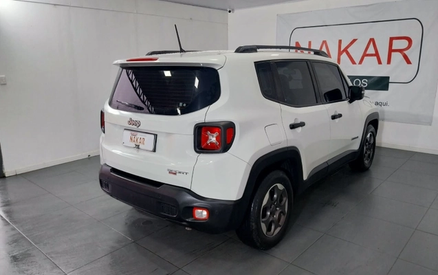 imagem-https://www.socarrao.com.br/sc-vehicle-images-prod/3749861/1789149546275-p640Astbr92JhwUbZhzjVBtO3wV6sFX0.jpg