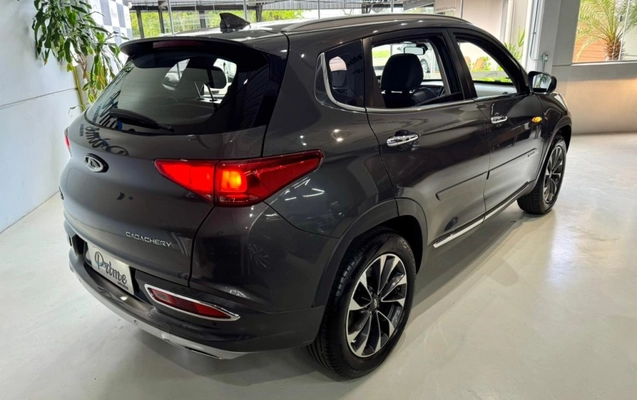 imagem-https://www.socarrao.com.br/sc-vehicle-images-prod/3750039/1789044311972-4_125044.jpg