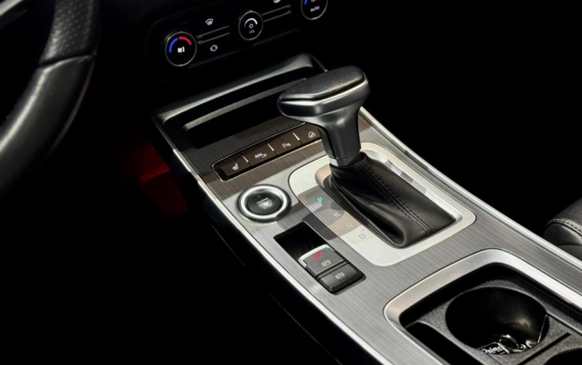 imagem-https://www.socarrao.com.br/sc-vehicle-images-prod/3750039/1789044311989-5_125044.jpg