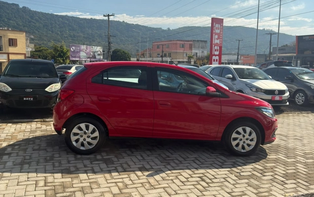 imagem-https://www.socarrao.com.br/sc-vehicle-images-prod/3750098/1789044444982-mqHOIU7NJbz3UHWRgotvwQMClfyP58y4.jpg
