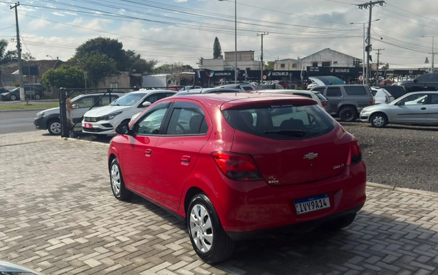 imagem-https://www.socarrao.com.br/sc-vehicle-images-prod/3750098/1789044444983-Ug6FnODuTyRugwePVqP1pf6g7x0Zhn0t.jpg