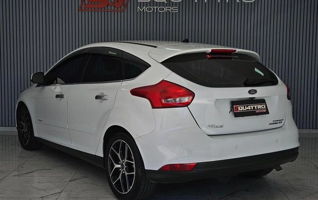 imagem-https://www.socarrao.com.br/sc-vehicle-images-prod/3750374/1790208239392-8407852_0_B_fa0d4c6225.jpeg