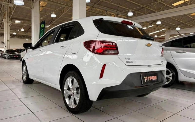 imagem-https://www.socarrao.com.br/sc-vehicle-images-prod/3750423/1789643034864-8452808_3_B_66b9d8d4e8.jpeg