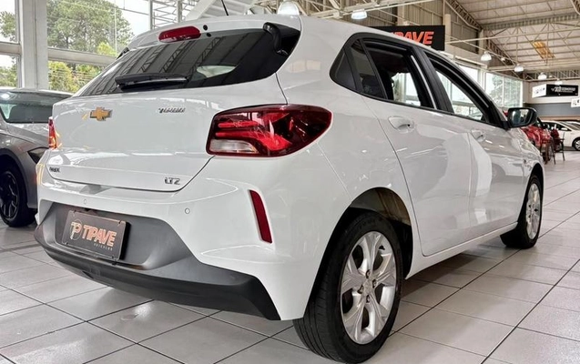 imagem-https://www.socarrao.com.br/sc-vehicle-images-prod/3750423/1789643034866-8452808_5_B_427dcf0c9d.jpeg