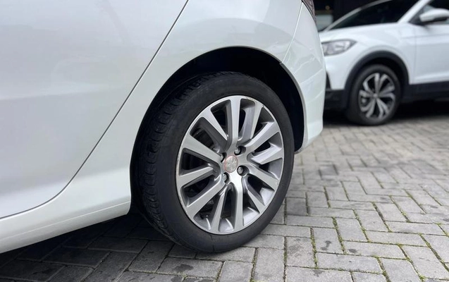 imagem-https://www.socarrao.com.br/sc-vehicle-images-prod/3750432/1789390162871-8416662_6_B_fe96609c18.jpeg