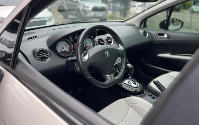 imagem-https://www.socarrao.com.br/sc-vehicle-images-prod/3750432/1789390162882-8416662_15_B_fcb927ecd8.jpeg