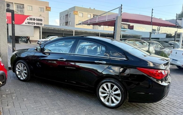 imagem-https://www.socarrao.com.br/sc-vehicle-images-prod/3750433/1789045108423-8460012_13_B_d6ff55f88b.jpeg