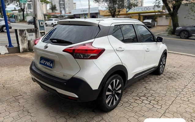 imagem-https://www.socarrao.com.br/sc-vehicle-images-prod/3750588/1789161063560-cef12903-8432-4e84-93dd-d3f3eef925ba.jpg