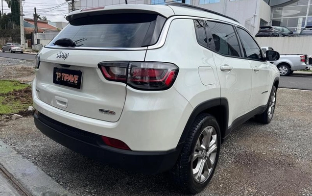 imagem-https://www.socarrao.com.br/sc-vehicle-images-prod/3750629/1789643040297-8452799_6_B_e8ffa80eb5.jpeg