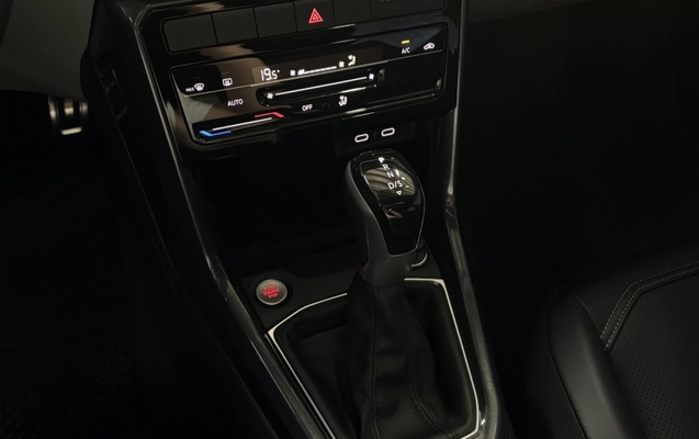 imagem-https://www.socarrao.com.br/sc-vehicle-images-prod/3750678/1789045596515-jarNh23vXPYDp7VXT8BCjDtcElVTMmj2.jpg