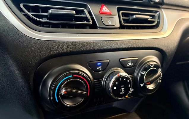 imagem-https://www.socarrao.com.br/sc-vehicle-images-prod/3750984/1789654896128-8452823_13_B_4b706dccb8.jpeg