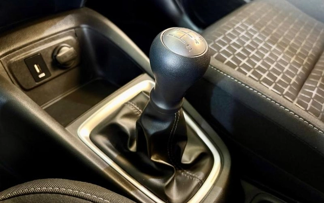 imagem-https://www.socarrao.com.br/sc-vehicle-images-prod/3750984/1789654896130-8452823_14_B_edc1c74db7.jpeg