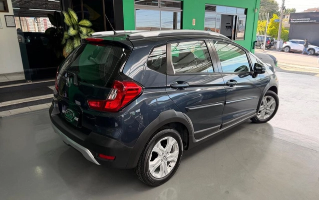 imagem-https://www.socarrao.com.br/sc-vehicle-images-prod/3751035/1789046255309-gb-77d8723.jpeg
