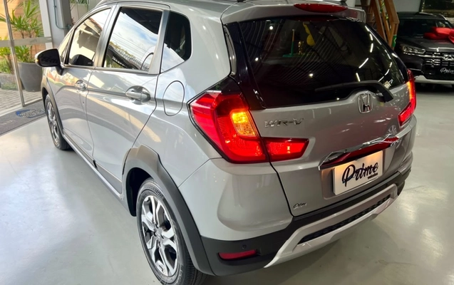 imagem-https://www.socarrao.com.br/sc-vehicle-images-prod/3751067/1789046350479-9_060354.jpg