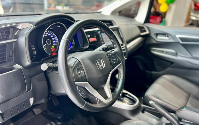 imagem-https://www.socarrao.com.br/sc-vehicle-images-prod/3751067/1789046350480-12_060354.jpg