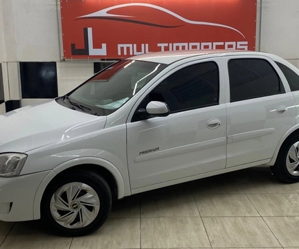 Chevrolet Corsa 2009 Branco — foto 1 de 3